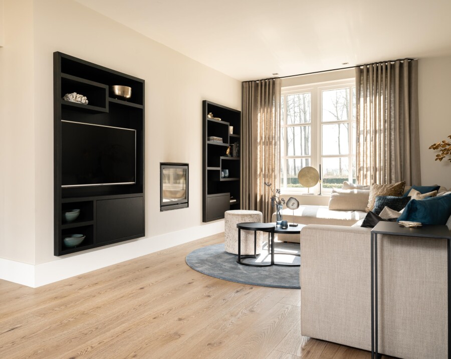 THE_15062_Authentic (6)